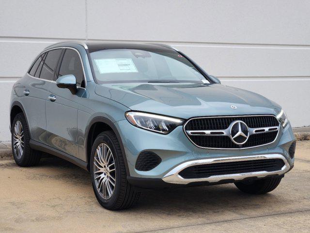 new 2025 Mercedes-Benz GLC 300 car, priced at $56,250