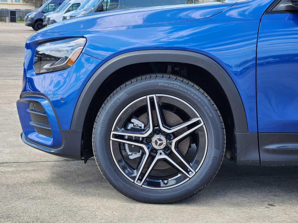 new 2025 Mercedes-Benz GLB 250 car, priced at $53,755