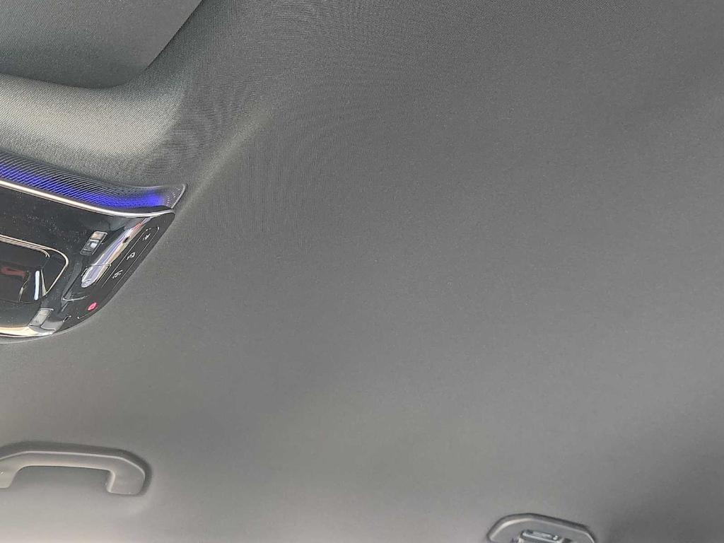 new 2025 Mercedes-Benz GLC 300 car, priced at $61,175