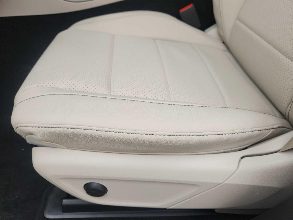 new 2025 Mercedes-Benz GLE 350 car, priced at $76,160