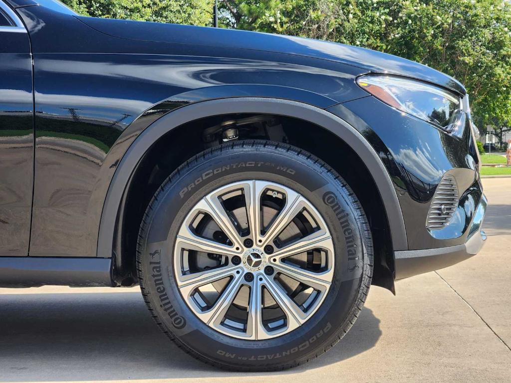 used 2025 Mercedes-Benz GLC 300 car, priced at $43,692