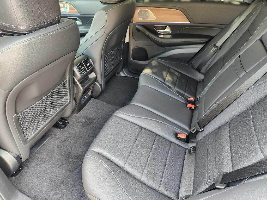 new 2026 Mercedes-Benz GLE 450 car, priced at $83,965