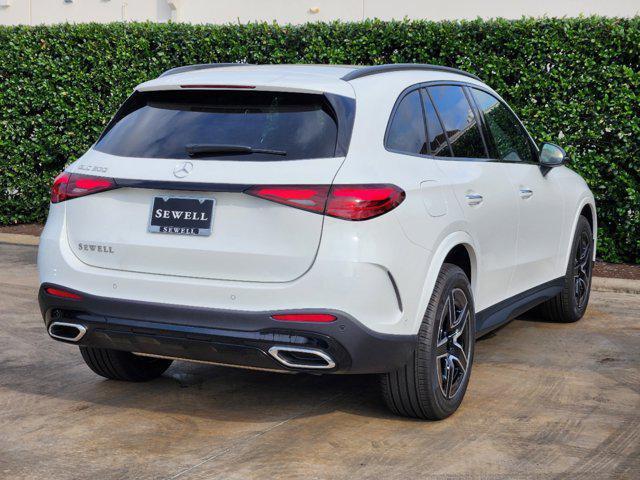 new 2025 Mercedes-Benz GLC 300 car, priced at $59,325