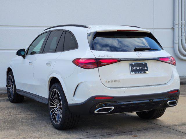 new 2025 Mercedes-Benz GLC 300 car, priced at $60,065