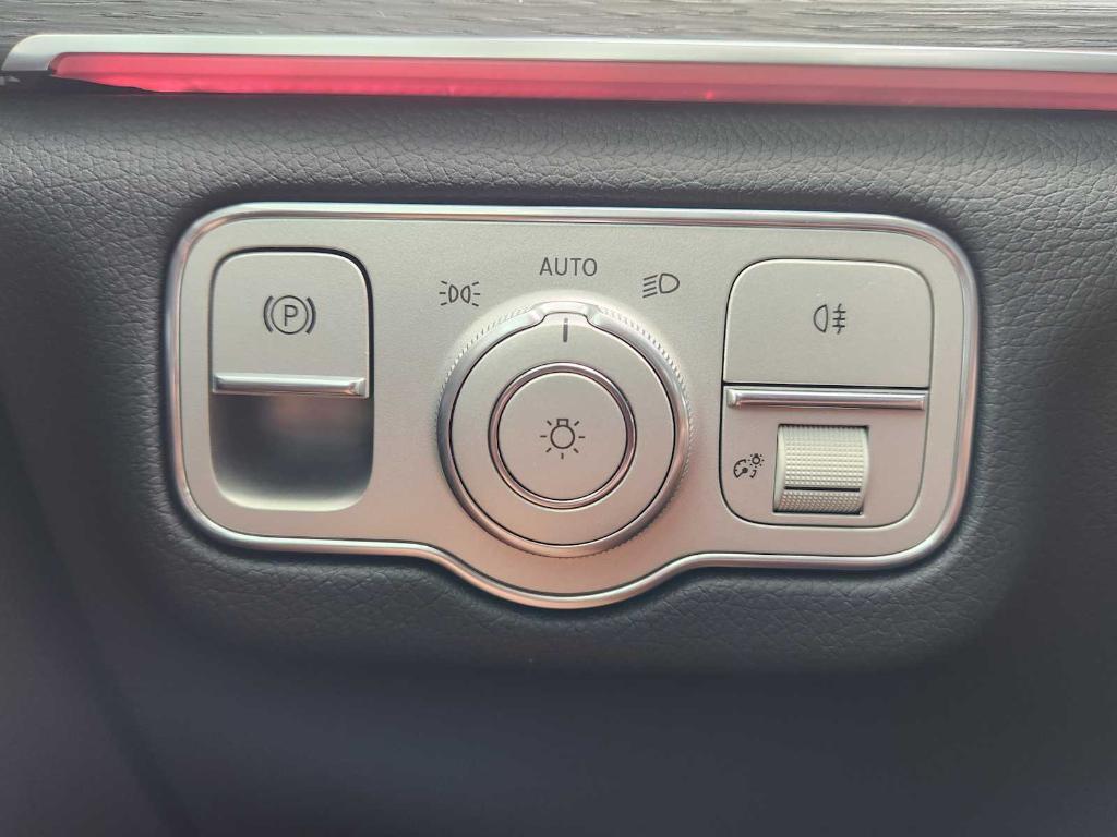 new 2025 Mercedes-Benz GLS 450 car, priced at $99,860
