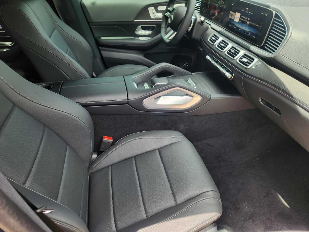 new 2025 Mercedes-Benz GLS 450 car, priced at $99,860