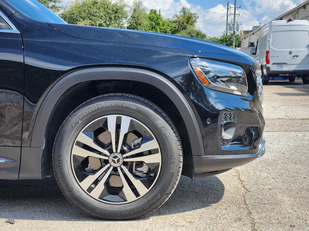 used 2025 Mercedes-Benz GLB 250 car, priced at $39,690