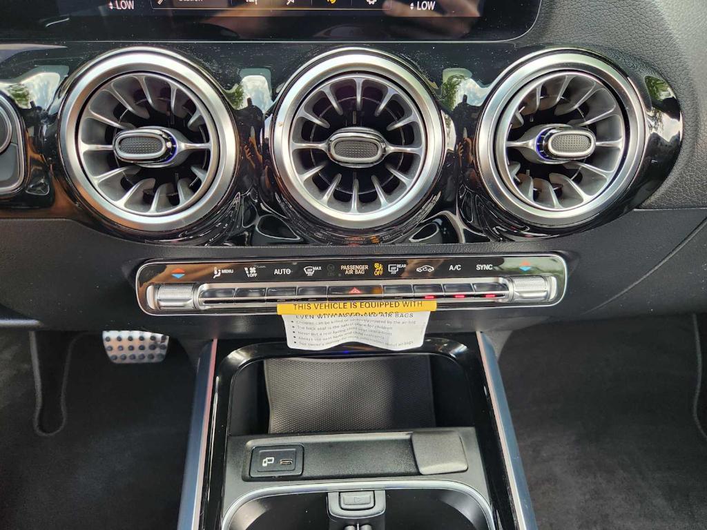 used 2022 Mercedes-Benz GLA 250 car, priced at $30,992