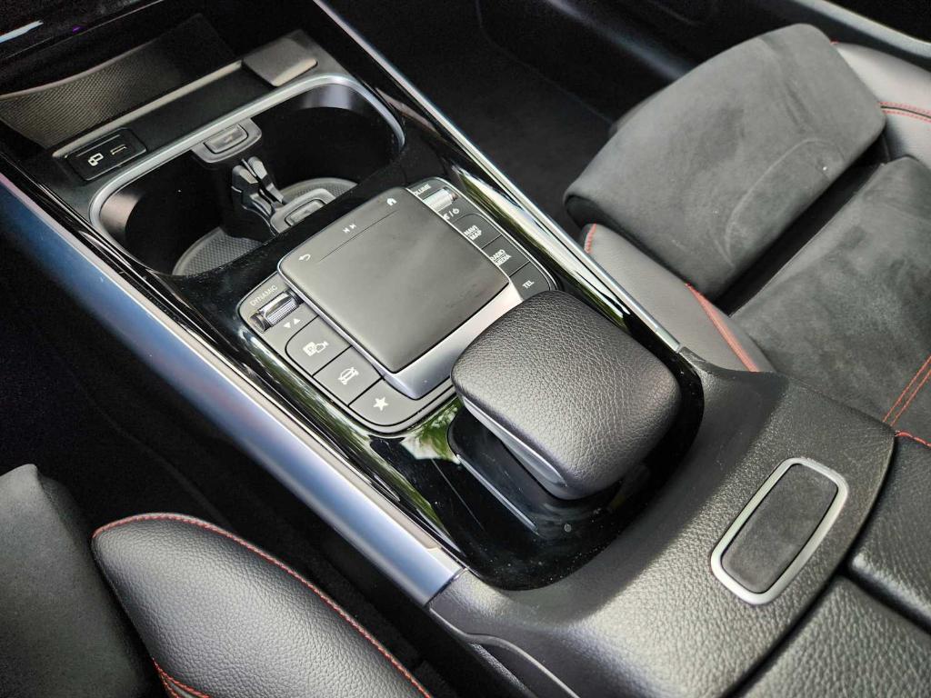 used 2022 Mercedes-Benz GLA 250 car, priced at $30,992
