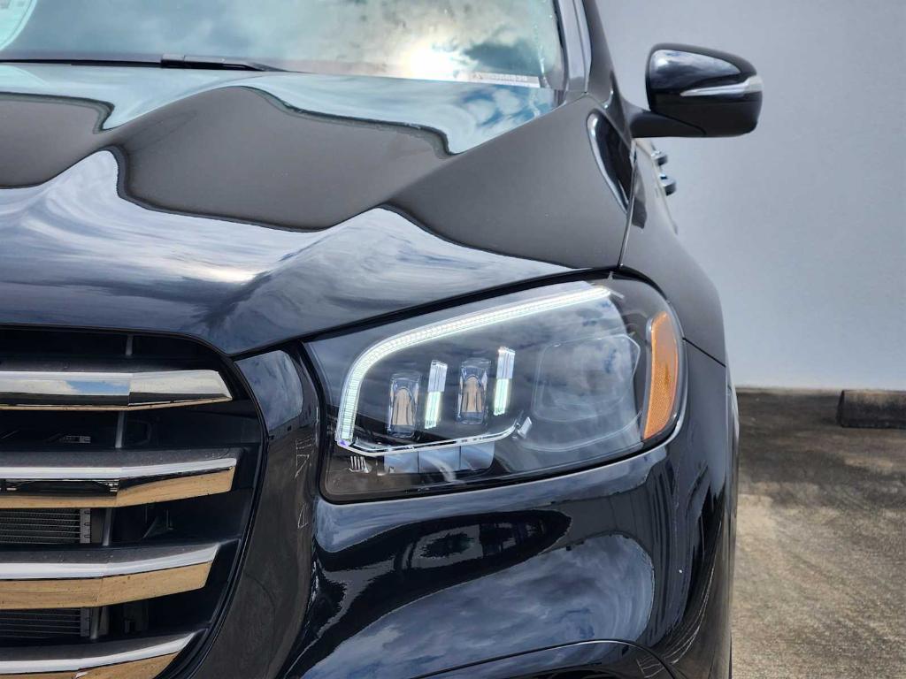 new 2025 Mercedes-Benz GLS 450 car, priced at $102,010