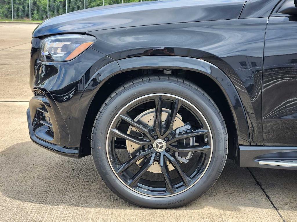 new 2025 Mercedes-Benz GLS 450 car, priced at $102,010