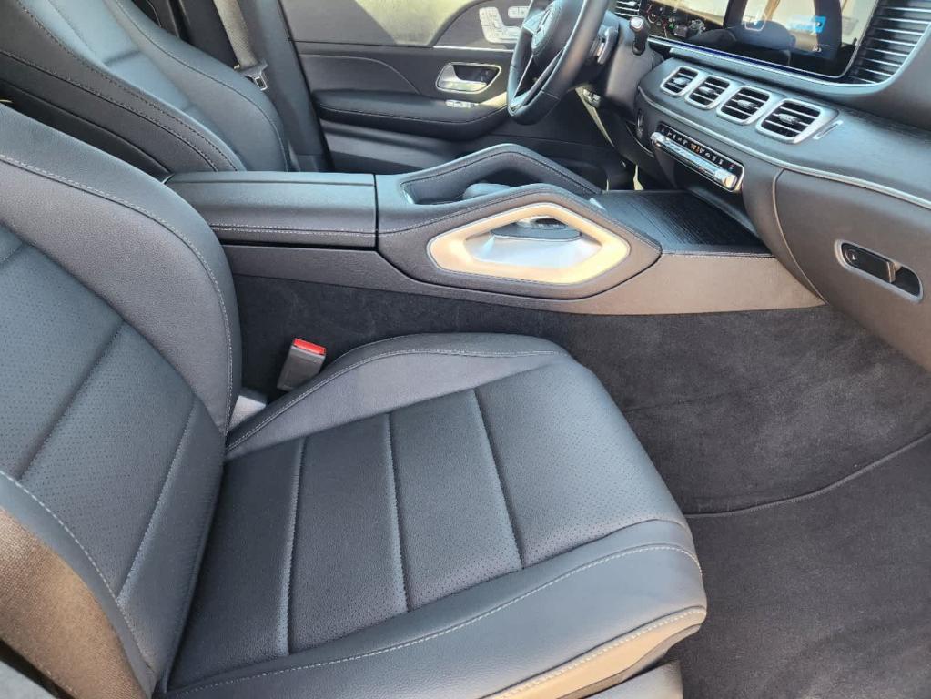 new 2025 Mercedes-Benz GLE 450e car, priced at $81,445