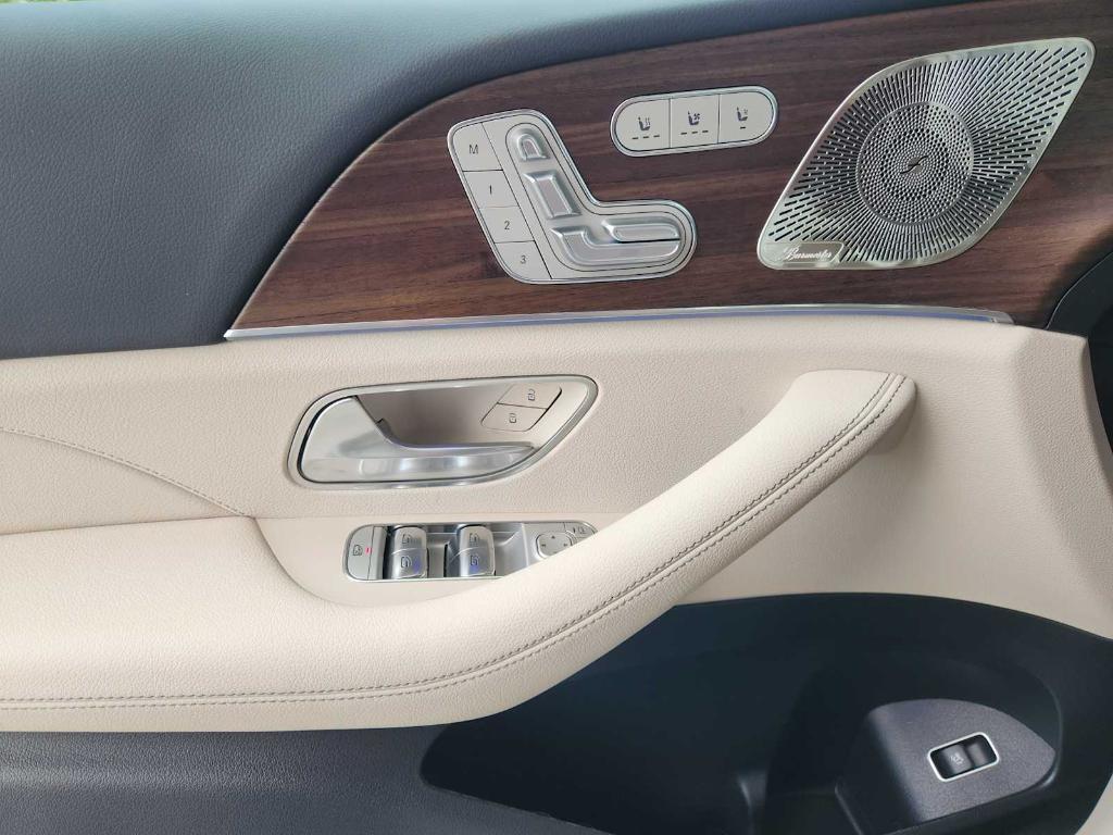 new 2025 Mercedes-Benz GLE 350 car, priced at $71,345