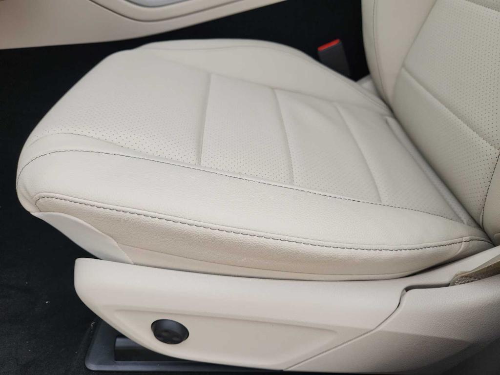new 2025 Mercedes-Benz GLE 350 car, priced at $69,225