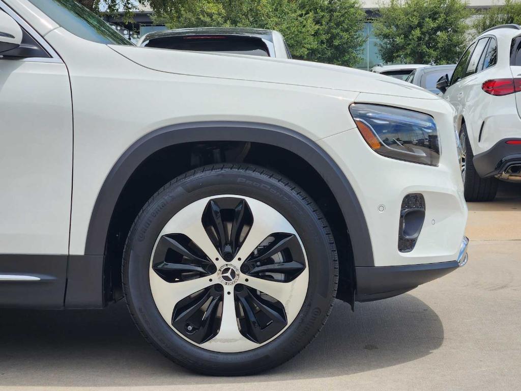 used 2025 Mercedes-Benz GLB 250 car, priced at $37,991