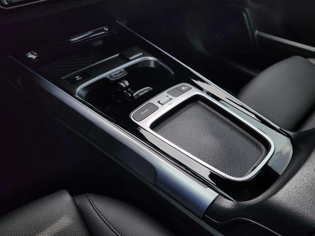 used 2025 Mercedes-Benz GLB 250 car, priced at $37,991
