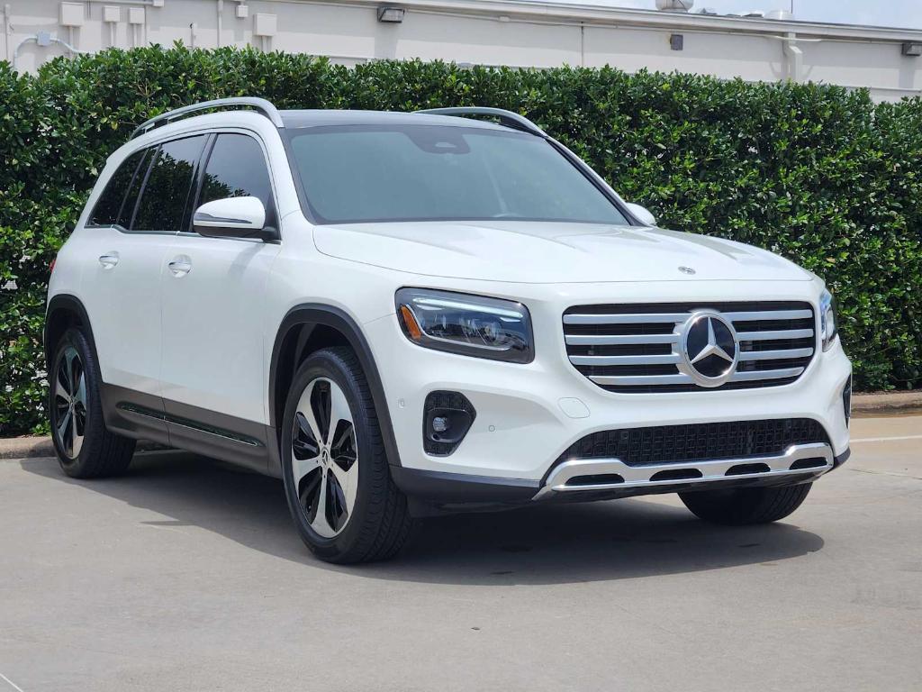 used 2025 Mercedes-Benz GLB 250 car, priced at $37,991