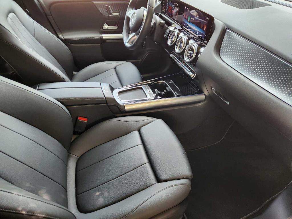 used 2025 Mercedes-Benz GLA 250 car, priced at $36,990