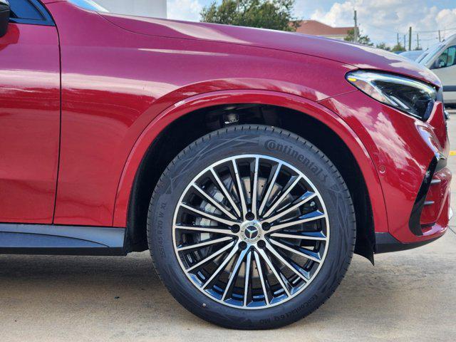 new 2025 Mercedes-Benz GLC 300 car, priced at $62,135