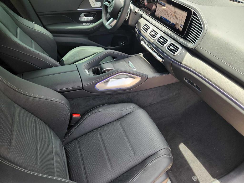 new 2025 Mercedes-Benz GLE 450 car, priced at $87,215