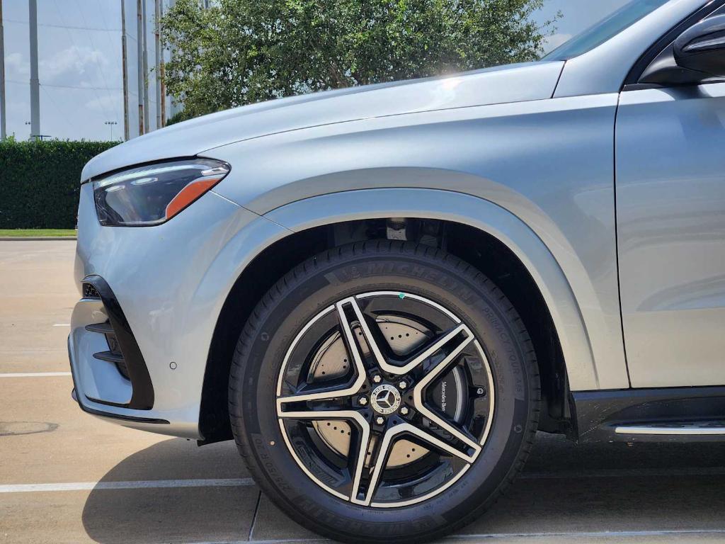 new 2025 Mercedes-Benz GLE 450 car, priced at $87,215