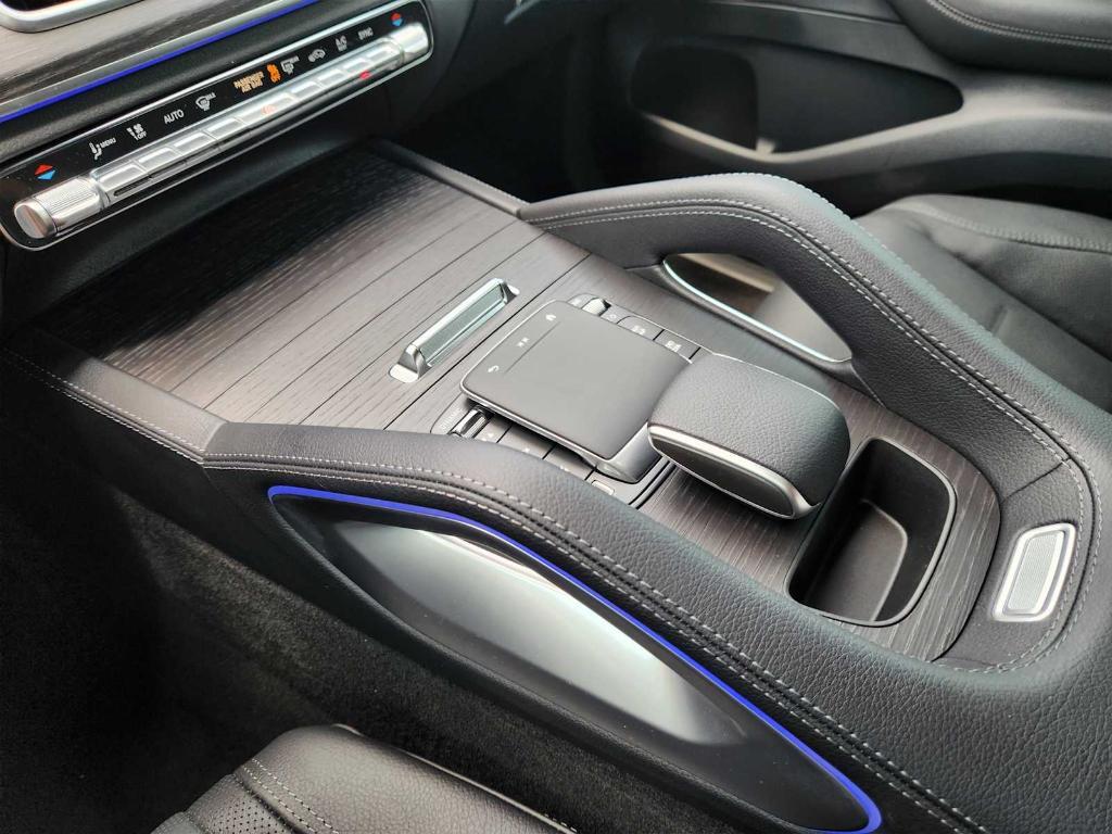 new 2025 Mercedes-Benz GLE 450 car, priced at $87,215