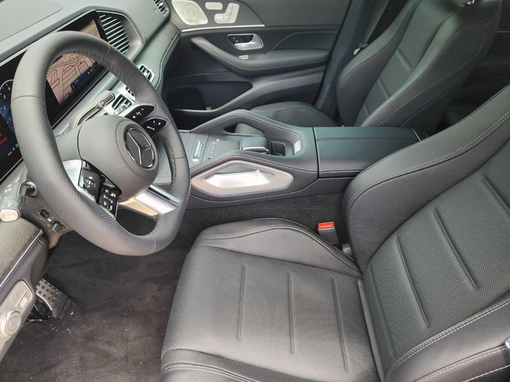 new 2025 Mercedes-Benz GLE 450 car, priced at $87,215