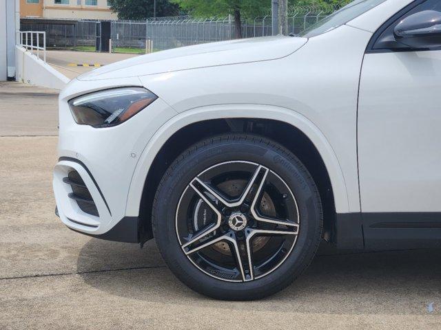 new 2024 Mercedes-Benz GLA 250 car, priced at $50,835