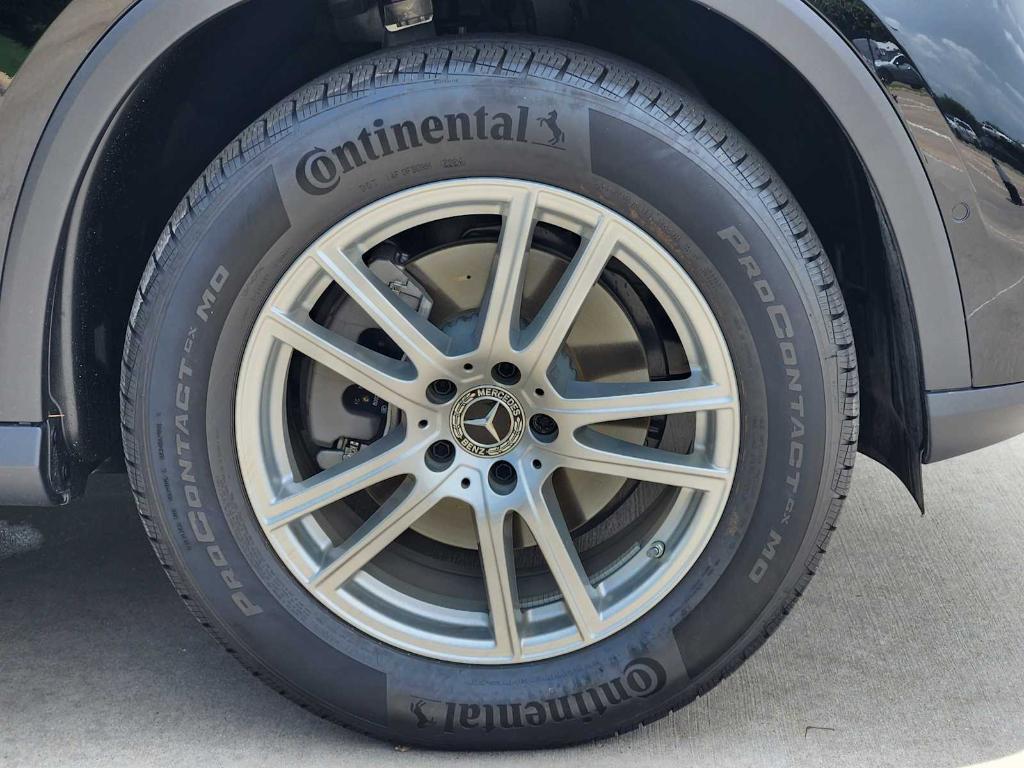 used 2025 Mercedes-Benz GLC 300 car, priced at $43,692