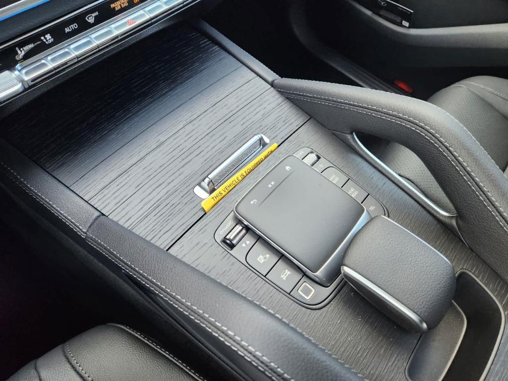 new 2025 Mercedes-Benz GLE 450e car, priced at $80,310