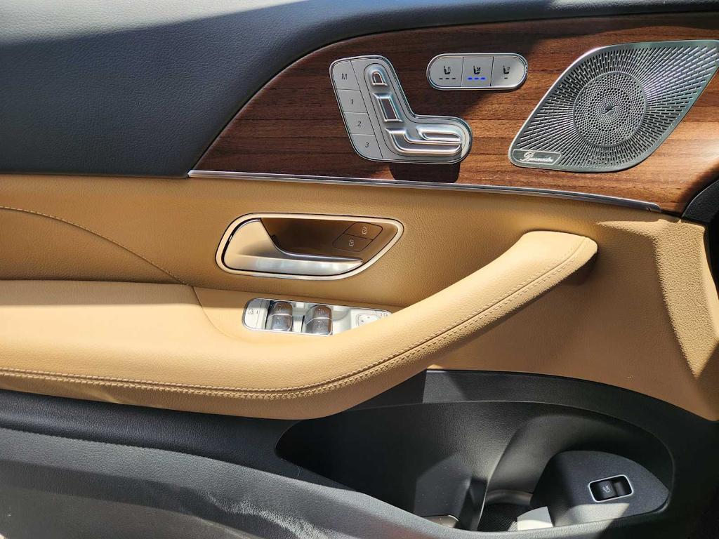 new 2025 Mercedes-Benz GLE 350 car, priced at $75,665