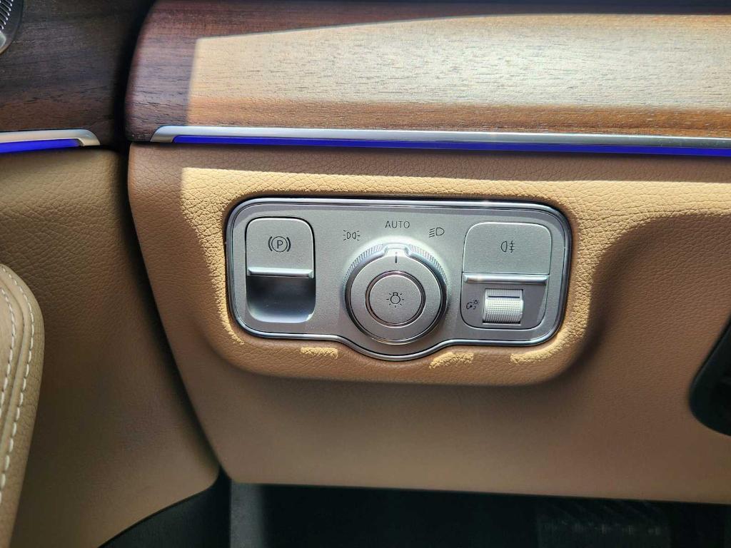 new 2025 Mercedes-Benz GLE 350 car, priced at $75,665