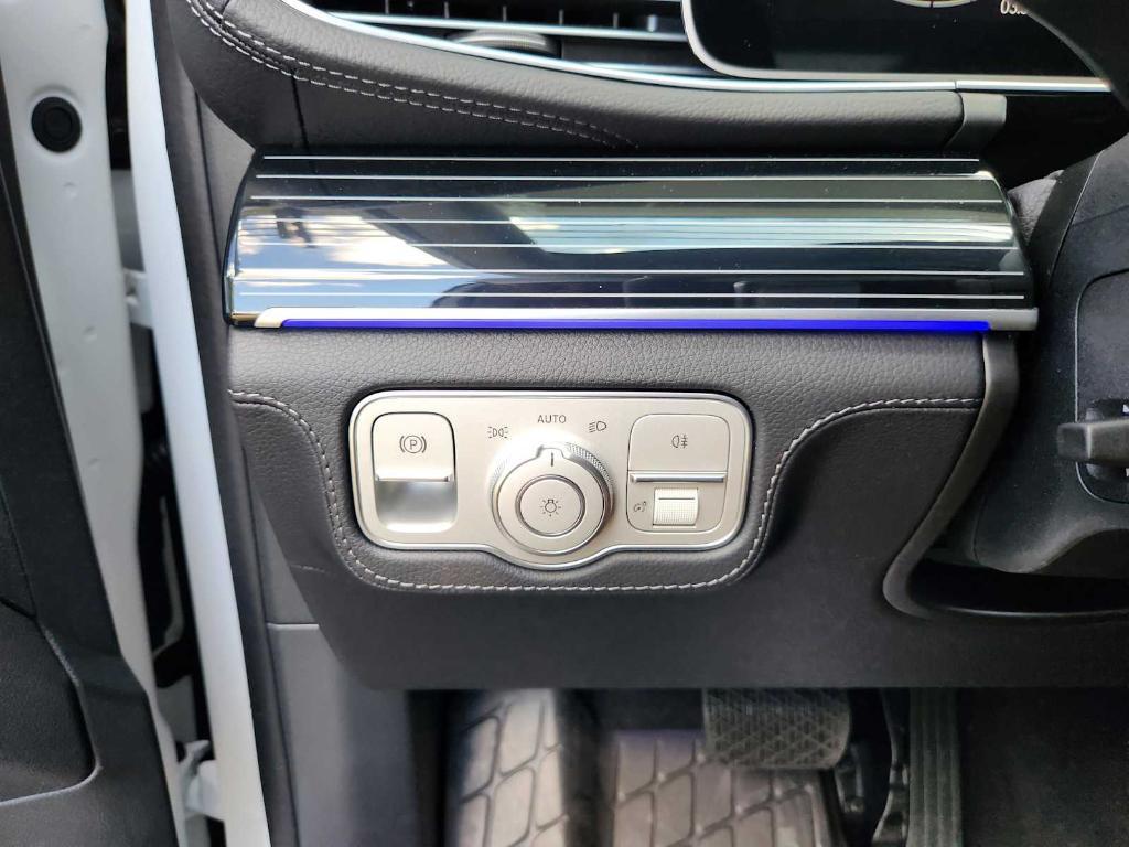 new 2025 Mercedes-Benz GLE 350 car, priced at $85,015