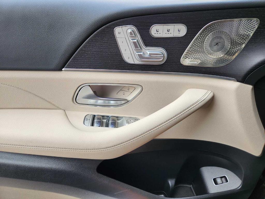 used 2025 Mercedes-Benz GLS 450 car, priced at $81,497