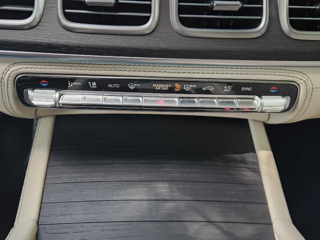 used 2025 Mercedes-Benz GLS 580 car, priced at $105,991