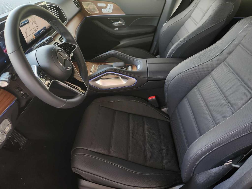 new 2025 Mercedes-Benz GLE 580 car, priced at $96,595