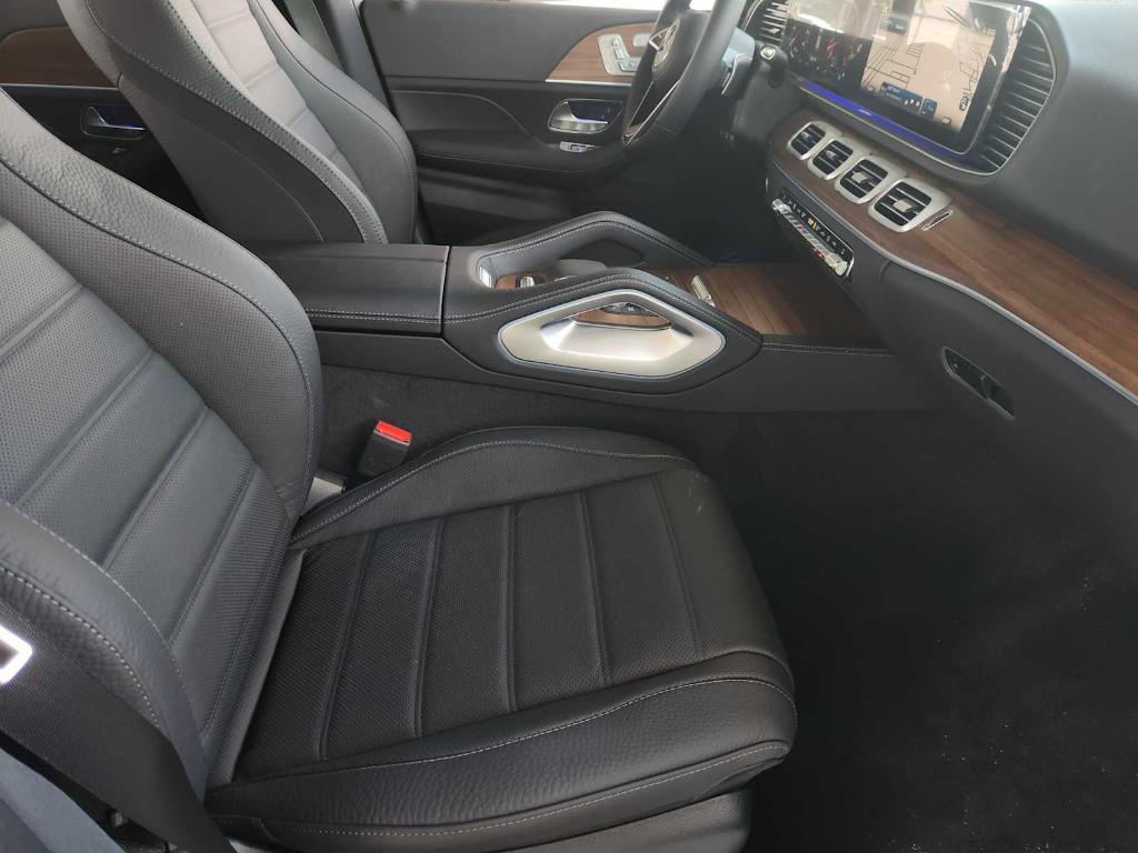 new 2025 Mercedes-Benz GLE 580 car, priced at $96,595