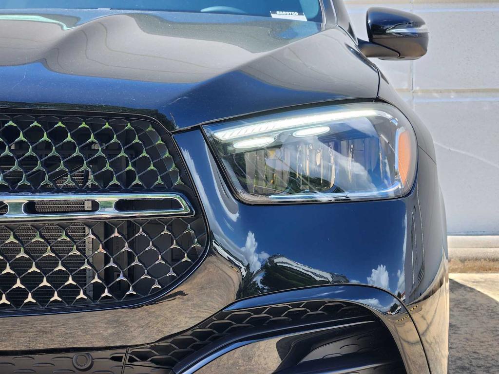new 2025 Mercedes-Benz GLE 580 car, priced at $96,595