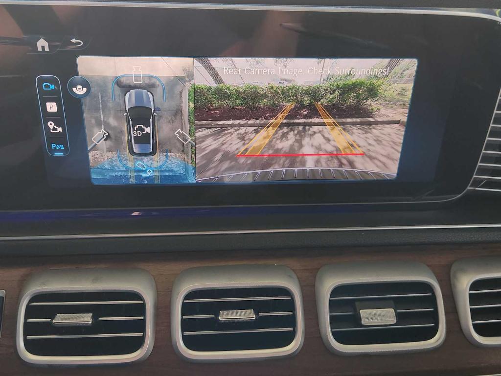 new 2025 Mercedes-Benz GLE 580 car, priced at $96,595