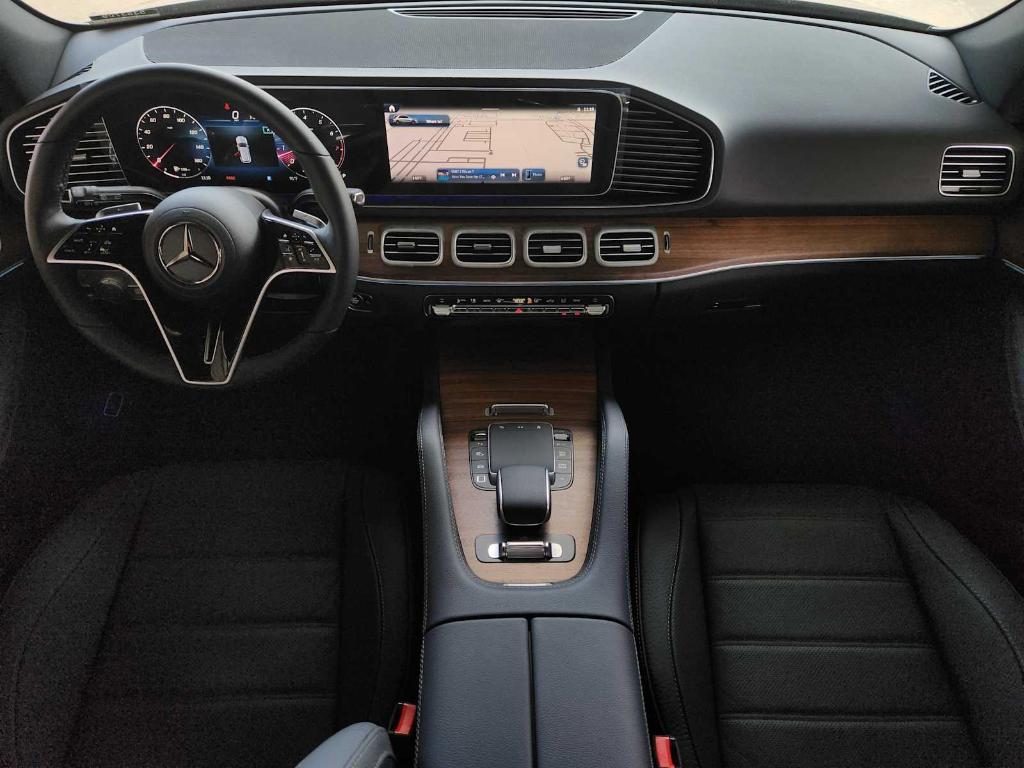 new 2025 Mercedes-Benz GLE 580 car, priced at $96,595