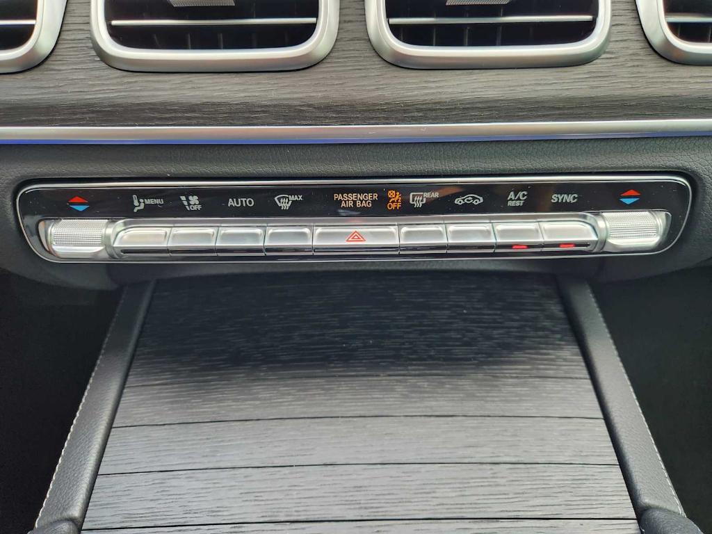 new 2026 Mercedes-Benz GLE 580 car, priced at $95,580