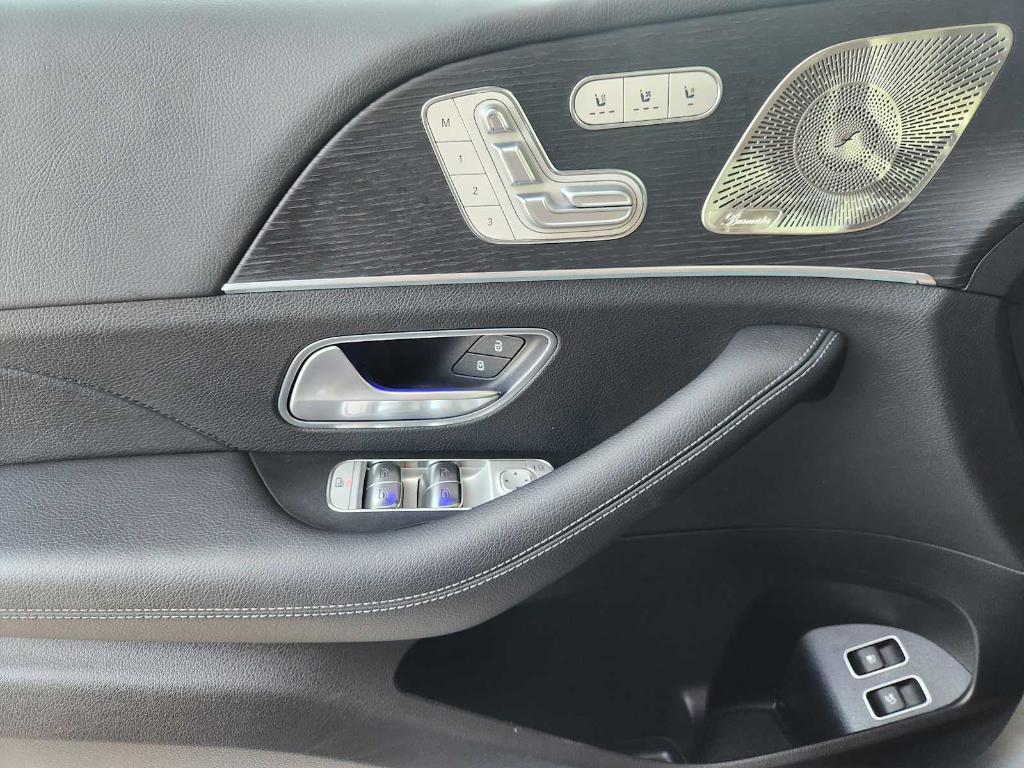 used 2025 Mercedes-Benz GLE 450e car, priced at $69,990