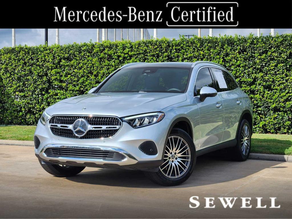 used 2025 Mercedes-Benz GLC 300 car, priced at $45,980