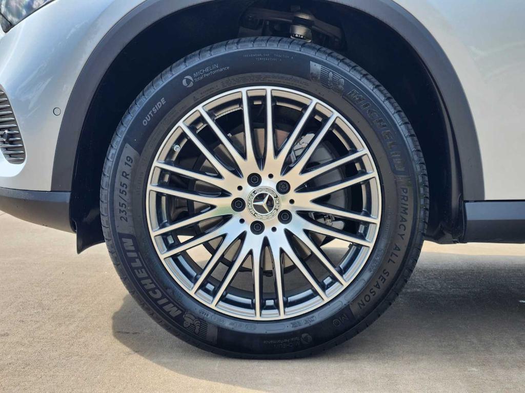 used 2025 Mercedes-Benz GLC 300 car, priced at $45,980