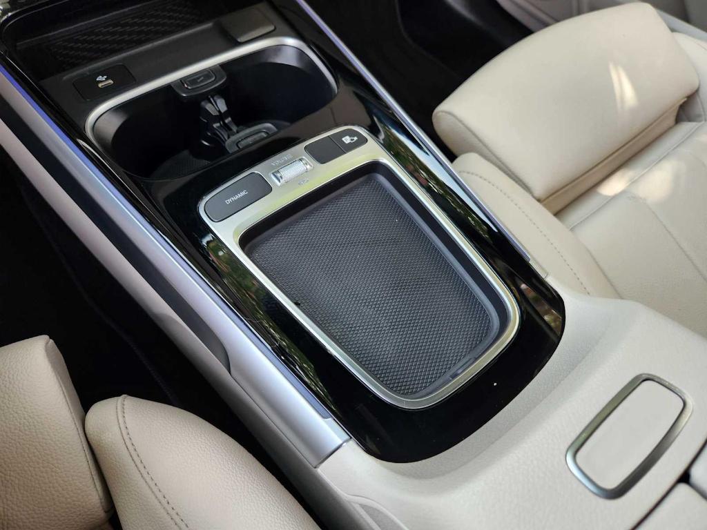 used 2025 Mercedes-Benz GLB 250 car, priced at $39,770