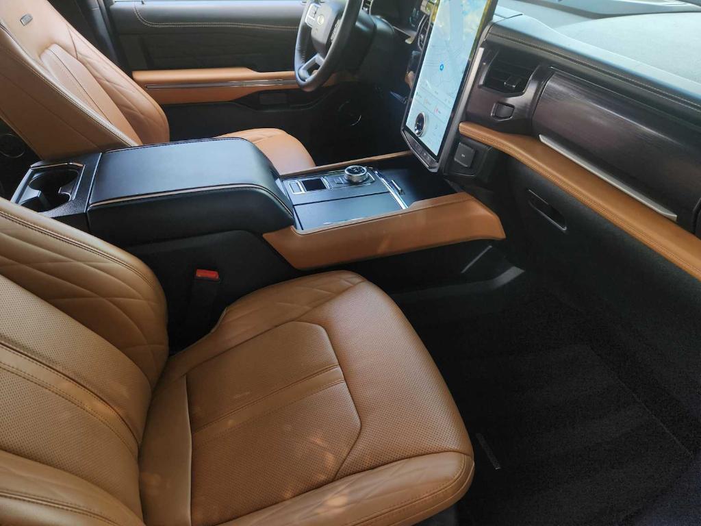 used 2022 Ford Expedition car, priced at $52,990