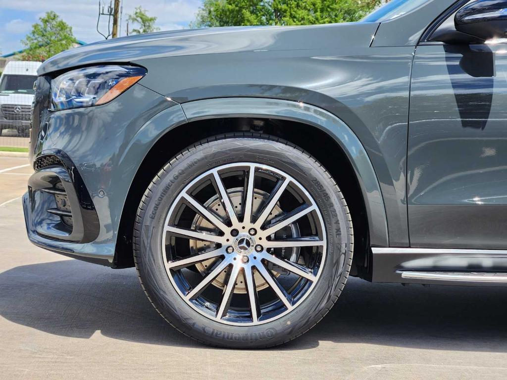new 2025 Mercedes-Benz GLS 450 car, priced at $106,410