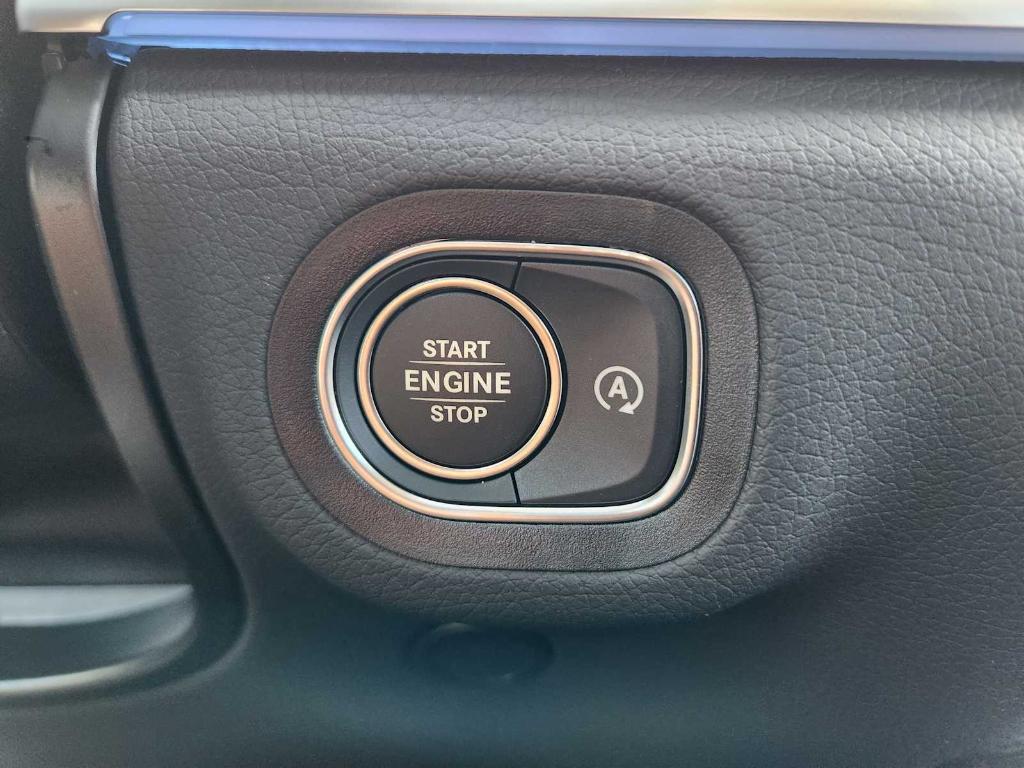 new 2025 Mercedes-Benz GLS 450 car, priced at $106,410