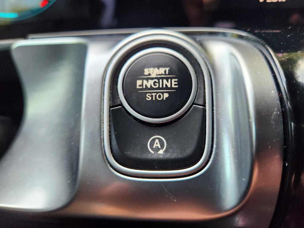used 2020 Mercedes-Benz GLB 250 car, priced at $25,493