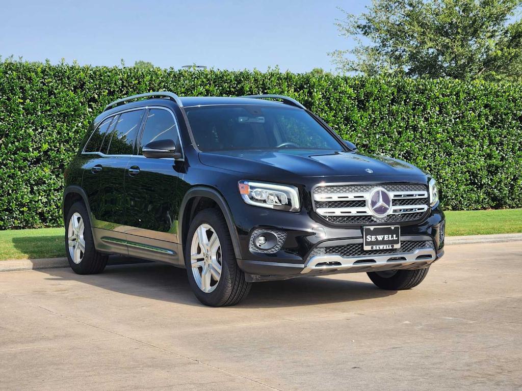 used 2020 Mercedes-Benz GLB 250 car, priced at $25,493